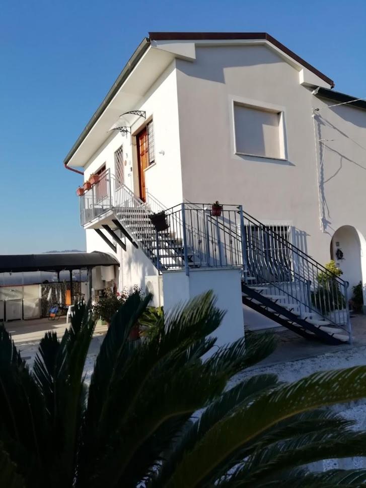 Apartamento La Casa Di Silvia Massarosa Exterior foto